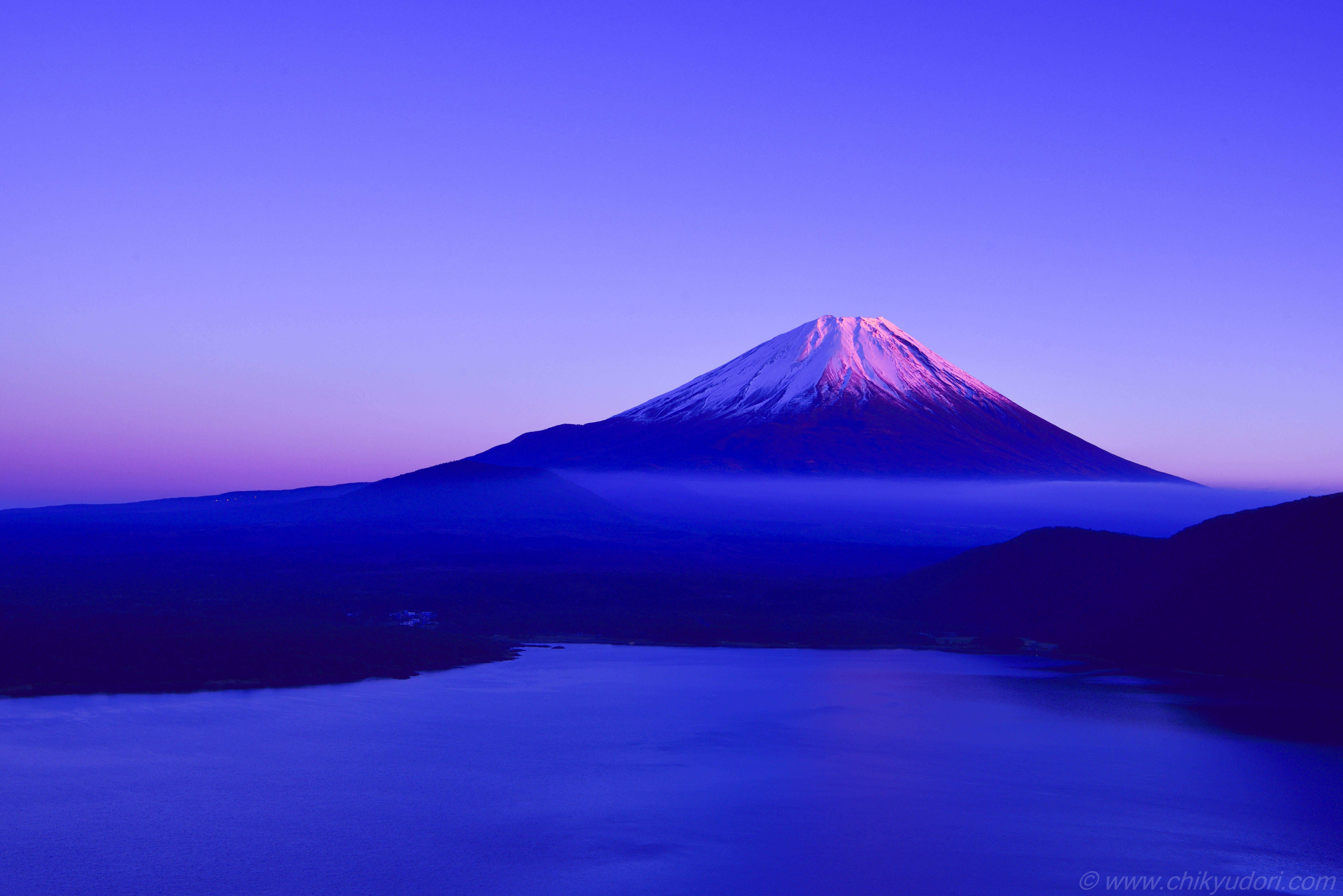 パノラマ窓仕様】千円札の裏の絶景、本栖湖の富士山 壁紙ポスター - その他